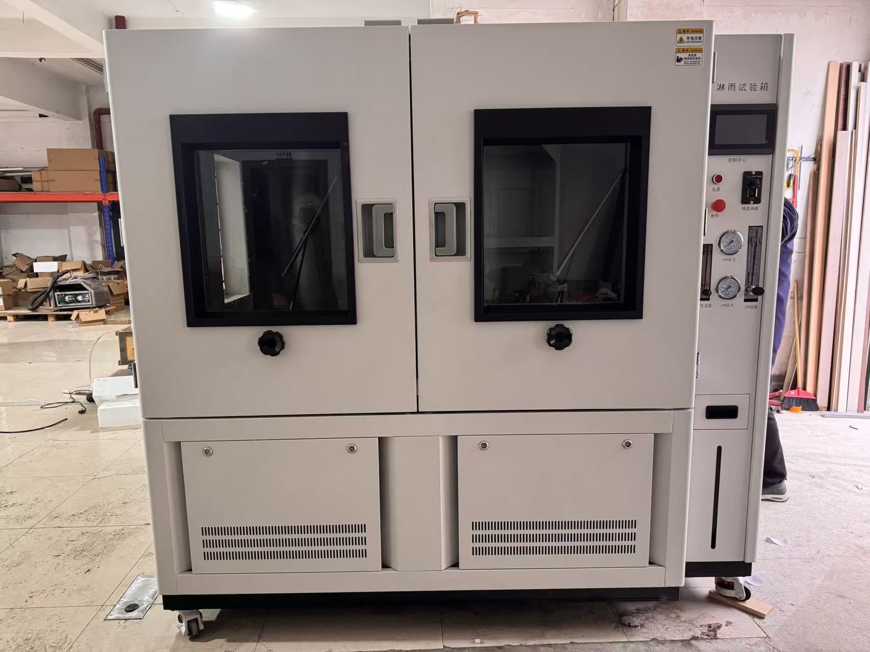 如何選擇砂塵試驗箱