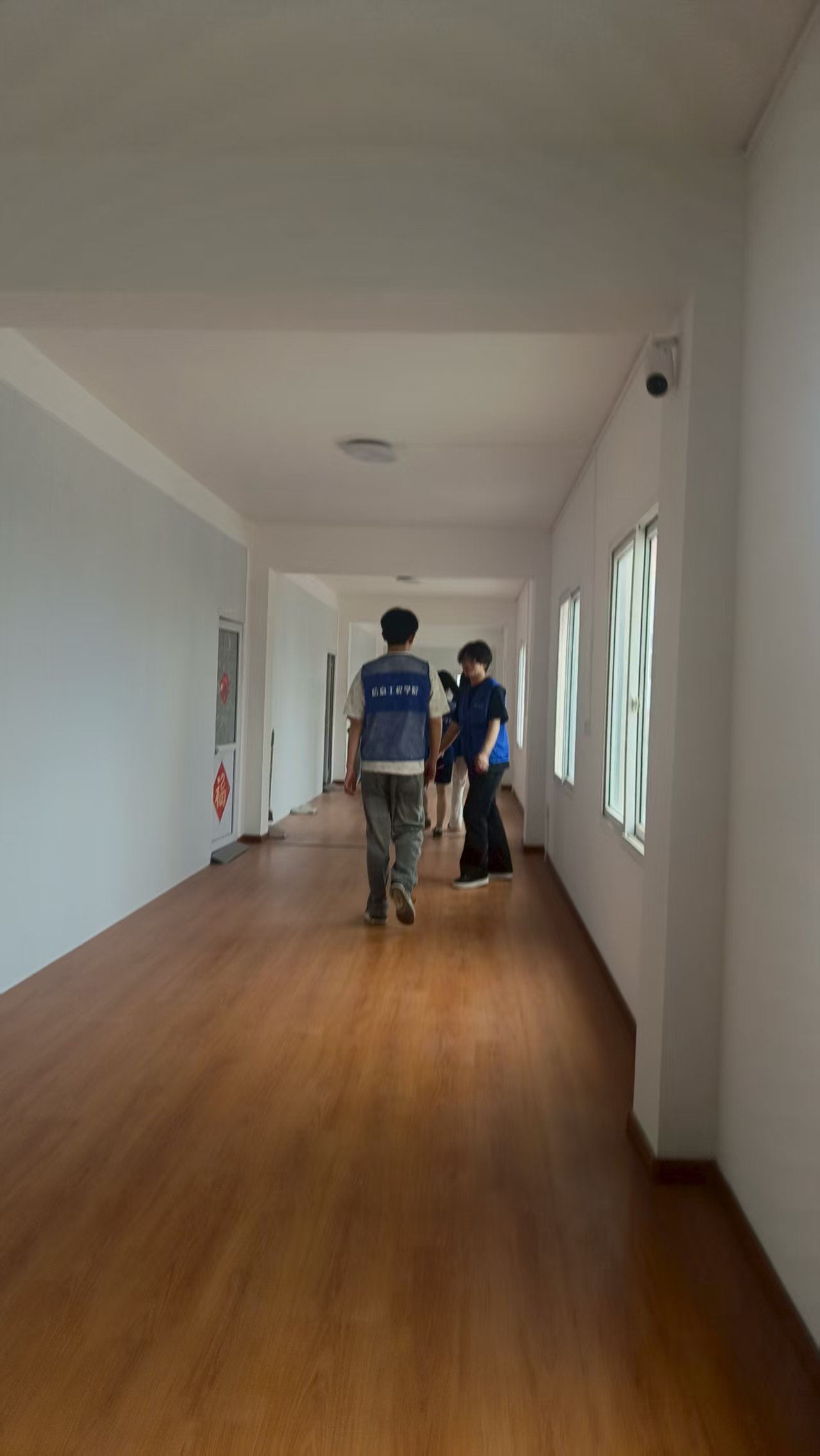 青島新業(yè)環(huán)保攜全體員工熱烈歡迎青島信息工程學(xué)院師生實(shí)踐考察