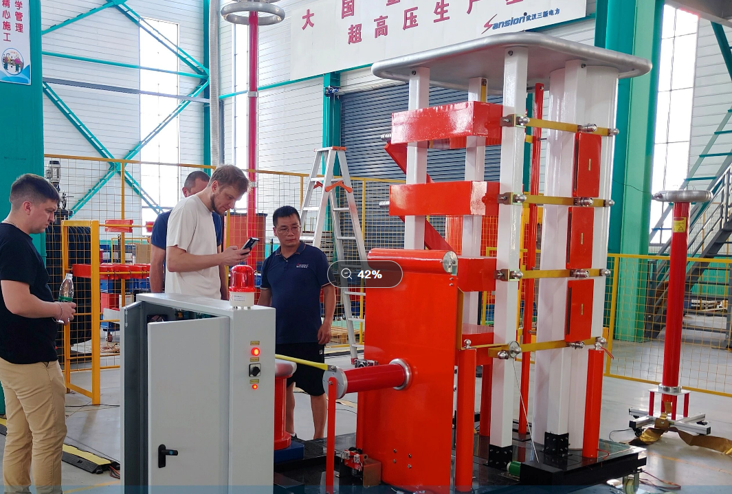 33.png 超高压雷电冲击试验系统获俄罗斯客户验收