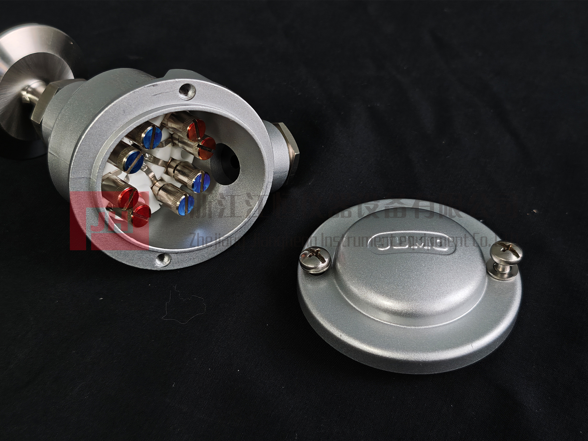 XH-PT1-243101-150-4.jpg 新華滅菌柜溫度監(jiān)測(cè) “雙保險(xiǎn)