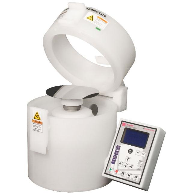 鈣鈦礦GW級(jí)量產(chǎn)時(shí)代已至，這臺(tái)勻膠機(jī)是工藝突破的“隱形功臣