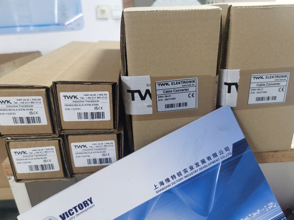 TWK位移傳感器24598 IW263800,5KFNKHN.jpg